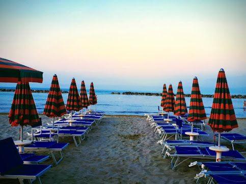 Appartamento In Villa بيزارو المظهر الخارجي الصورة
