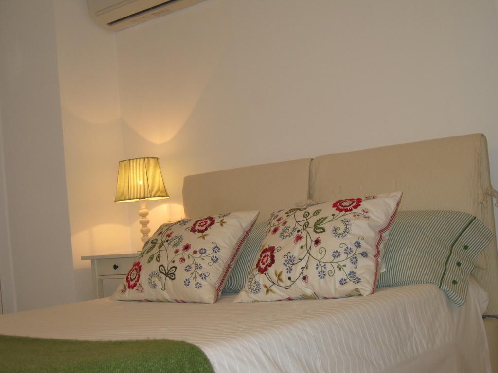 Appartamento In Villa بيزارو الغرفة الصورة