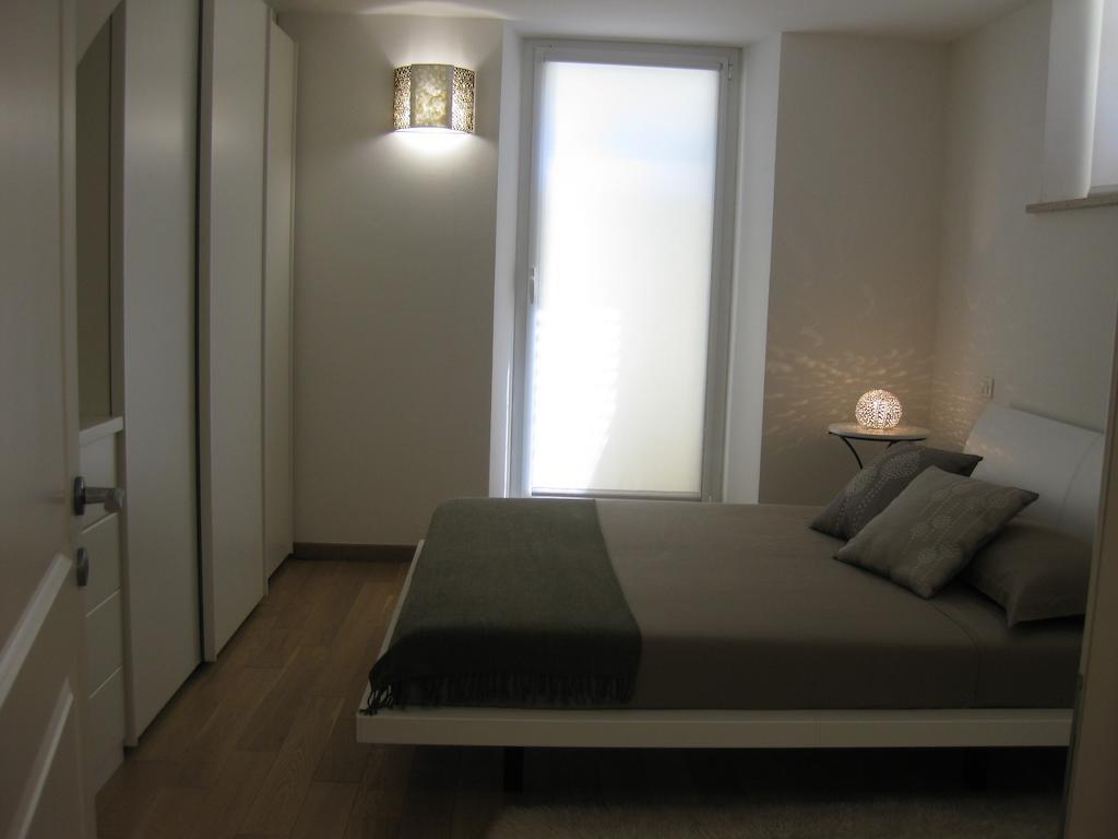 Appartamento In Villa بيزارو الغرفة الصورة
