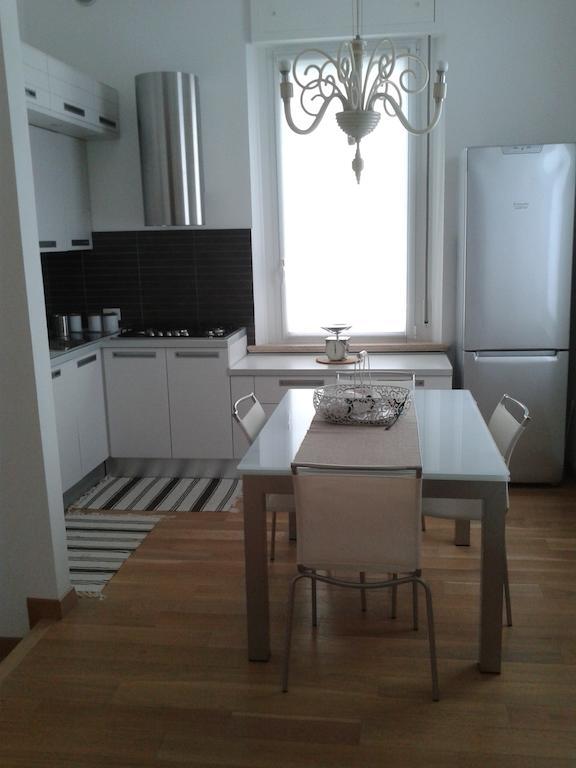 Appartamento In Villa بيزارو الغرفة الصورة